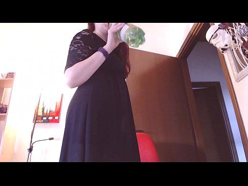 ❤️ Un escravo sumiso que adora as bragas sucias e deliciosas vese obrigado a masturbarse despois de ver este vídeo! Porno en % gl.pornodil.ru %